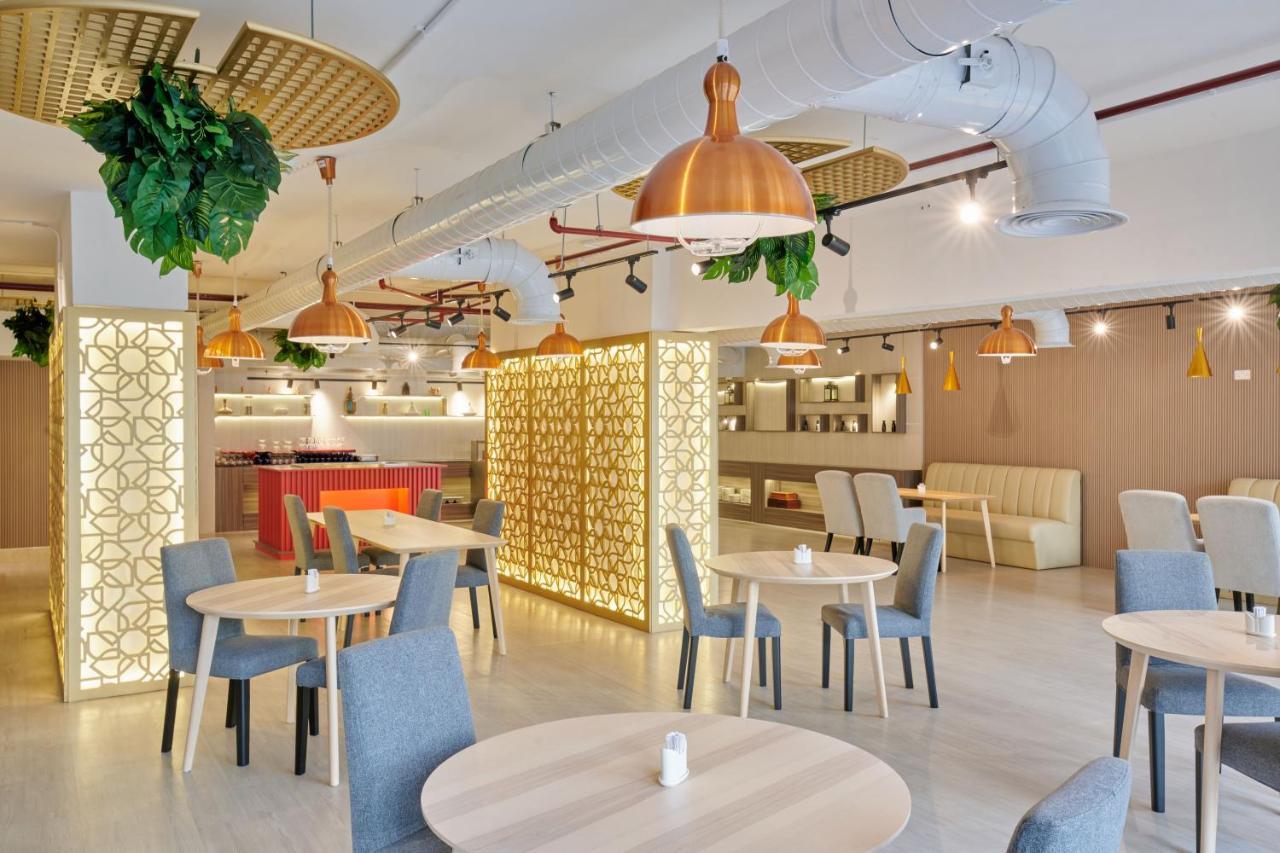 מלון Ramada By Wyndham Doha Old Town מראה חיצוני תמונה
