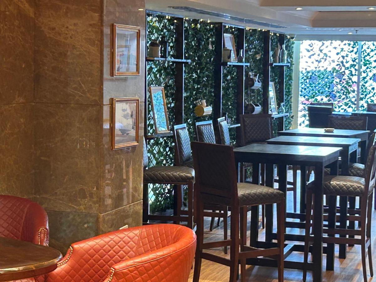 מלון Ramada By Wyndham Doha Old Town מראה חיצוני תמונה